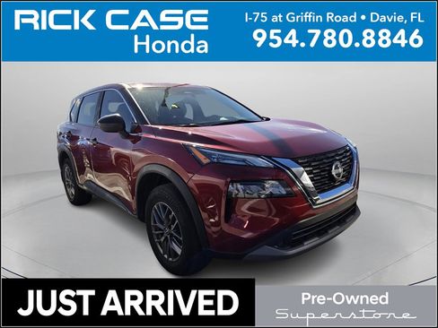 Used 2023 Nissan Rogue S image 1