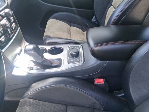 Used 2020 Jeep Grand Cherokee Trailhawk AWD/4WD image 18