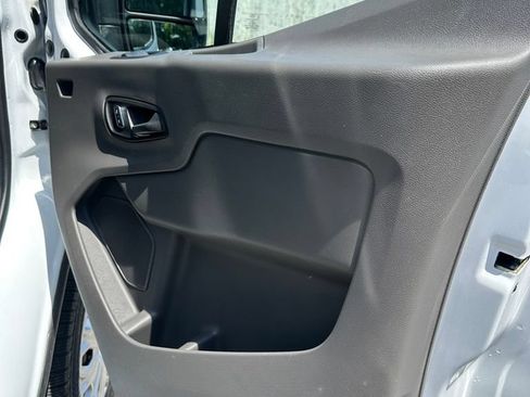 Used 2023 Ford E-Transit Medium Roof RWD image 24
