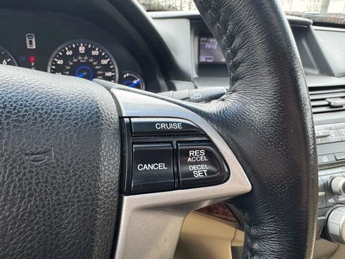 Used 2011 Honda Crosstour EX-L image 24