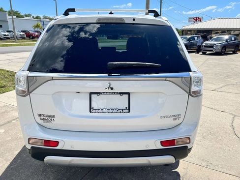 Used 2015 Mitsubishi Outlander GT image 4