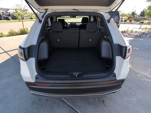 Used 2025 Honda HR-V Sport image 26