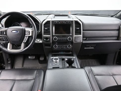 Used 2021 Ford Expedition XLT image 28
