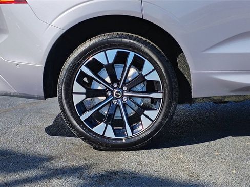 New 2026 Volvo XC60 B5 Plus w/ Climate Package image 28