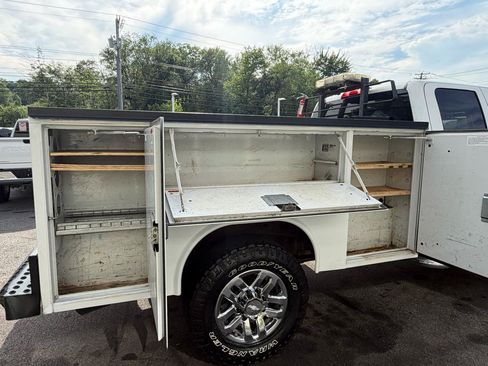 Used 2019 Chevrolet Silverado 2500 W/T w/ WT Convenience Package AWD/4WD image 14