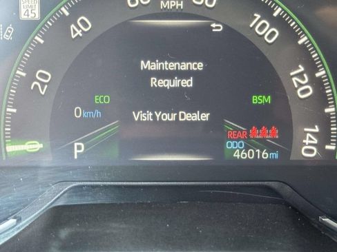 Used 2025 Toyota RAV4 XLE AWD/4WD image 13