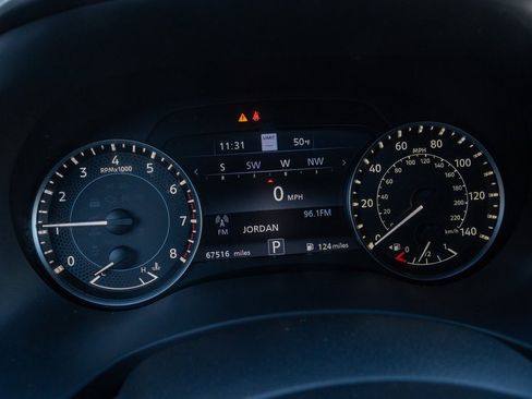 Used 2023 Nissan Armada Platinum w/ Captain's Chairs Package image 12