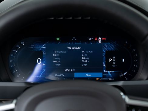 New 2026 Volvo XC90 B6 Ultra w/ Protection Package image 18