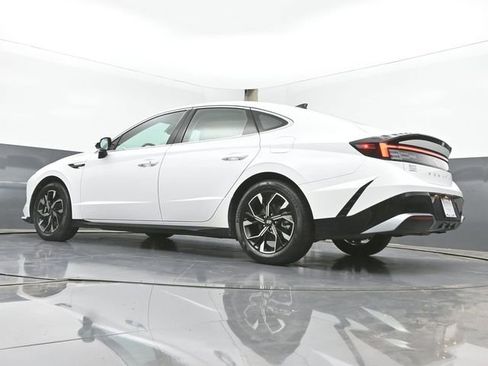 Used 2025 Hyundai Sonata SEL FWD image 41