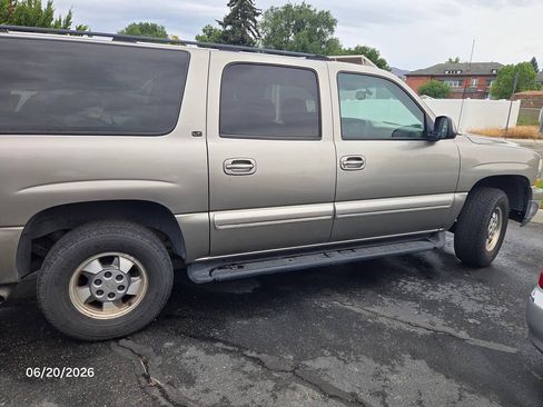 Used 2003 Chevrolet Suburban LT w/ LT Preferred Equipment Group AWD/4WD image 25