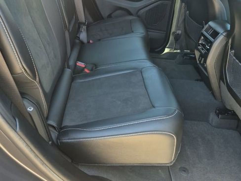 Used 2025 Jeep Grand Cherokee Altitude image 31