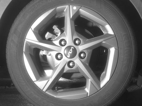 Used 2025 Kia K4 LXS image 15