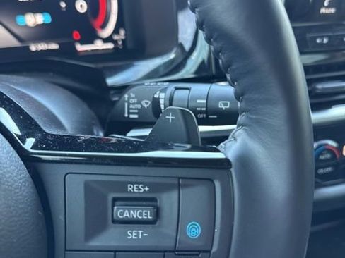 Used 2023 Nissan Pathfinder Platinum w/ Lighting Package (N92) image 28