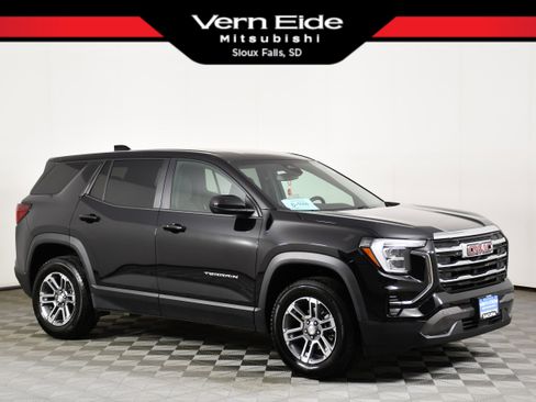 Used 2026 GMC Terrain Elevation image 1