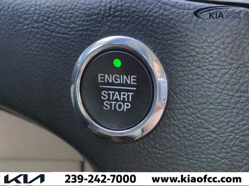 Used 2018 Ford Edge Titanium w/ Equipment Group 301A image 32