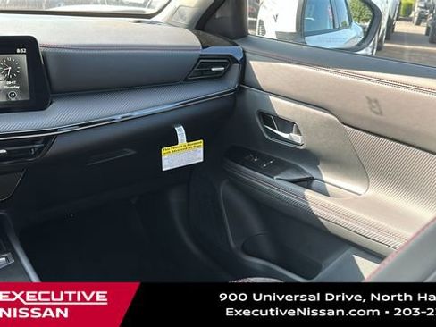 Used 2025 Nissan Kicks SR image 24