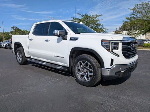 Used 2024 GMC Sierra 1500 SLT w/ SLT Premium Plus Package AWD/4WD image 3