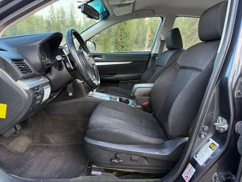 Used 2012 Subaru Legacy 2.5i Premium AWD/4WD image 2
