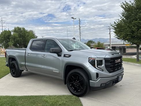 Used 2023 GMC Sierra 1500 Elevation AWD/4WD image 7