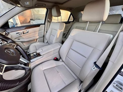 Used 2014 Mercedes-Benz E 350 4MATIC Sedan image 8
