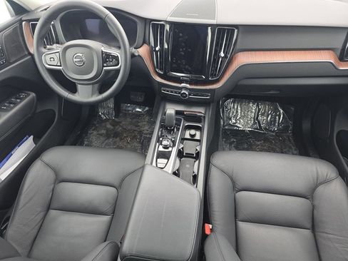 Used 2023 Volvo XC60 B5 Plus w/ Climate Package image 23