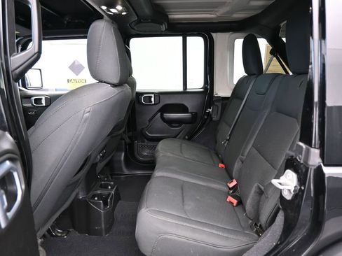 Used 2022 Jeep Wrangler Unlimited Sport w/ Xtreme Recon 35" Tire Package AWD/4WD image 32