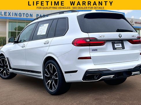 Used 2021 BMW X7 xDrive40i w/ M Sport Package AWD/4WD image 2