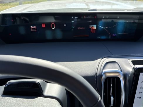 New 2025 Ford Expedition Platinum w/ Driver's Package image 37