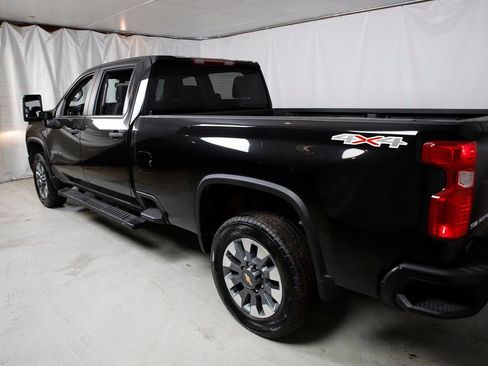 Used 2022 Chevrolet Silverado 2500 Custom image 19