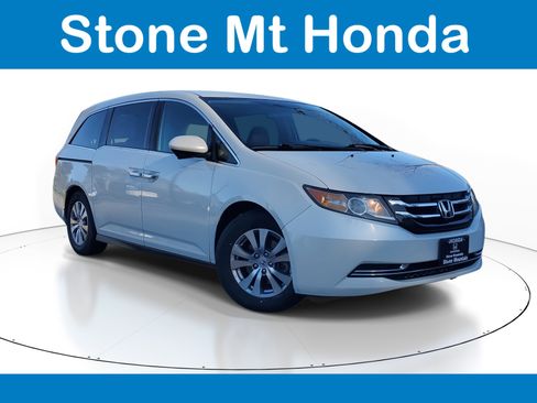 Used 2016 Honda Odyssey SE image 1