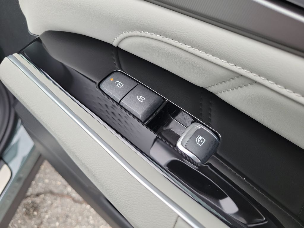 New 2026 Kia Sorento SX Prestige AWD/4WD image 11