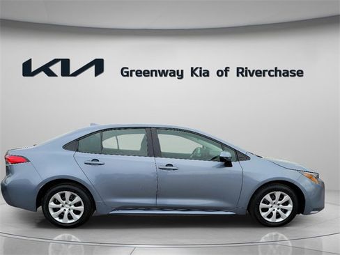 Used 2024 Toyota Corolla LE image 7