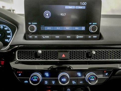 Used 2024 Honda Civic EX-L image 25