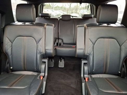 Used 2022 Ford Expedition Platinum AWD/4WD image 25