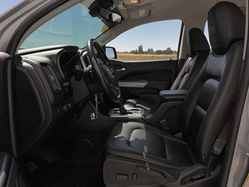 Used 2019 Chevrolet Colorado ZR2 w/ Colorado ZR2 Bison Edition AWD/4WD image 11