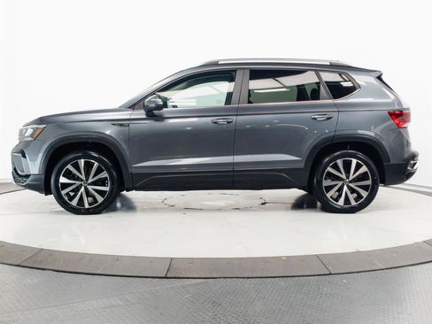 Used 2022 Volkswagen Taos SE AWD/4WD image 7