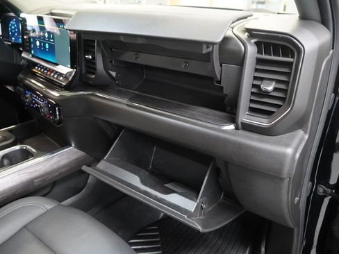 Used 2024 Chevrolet Silverado 1500 LTZ w/ LTZ Premium Package AWD/4WD image 30