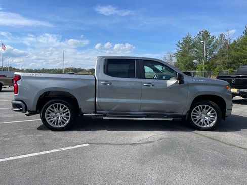 Used 2024 Chevrolet Silverado 1500 RST AWD/4WD image 7