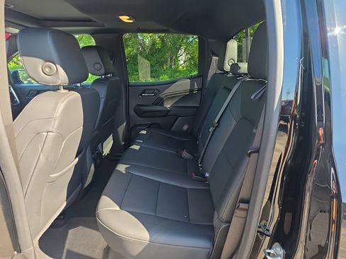 Used 2024 GMC Canyon Elevation w/ Elevation Premium Package AWD/4WD image 21