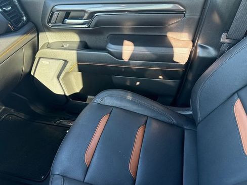 Used 2024 GMC Sierra 2500 AT4 w/ Max Trailering Package AWD/4WD image 15