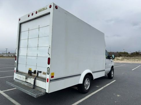 Used 2016 Ford E-350 and Econoline 350 Super Duty w/ Power Windows & Locks Group RWD image 5