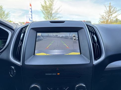 Used 2018 Ford Edge SEL w/ Equipment Group 201A AWD/4WD image 23