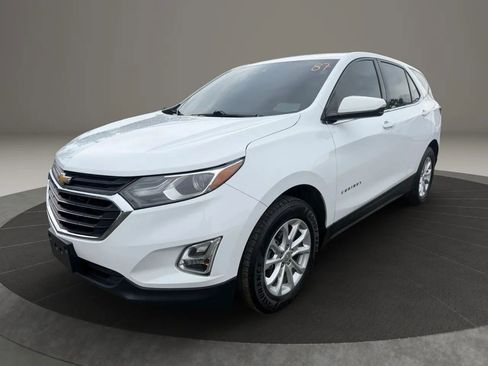 Used 2019 Chevrolet Equinox LT w/ Driver Convenience Package FWD image 1