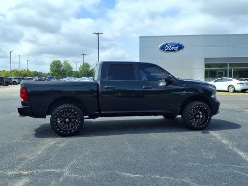 Used 2016 RAM 1500 Express w/ Black Ram 1500 Express Group AWD/4WD image 25