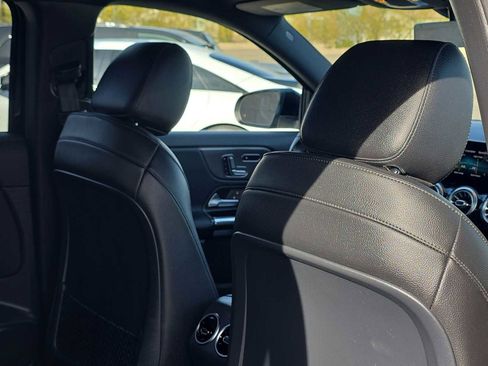 Used 2021 Mercedes-Benz GLA 250 4MATIC w/ Premium Package image 15