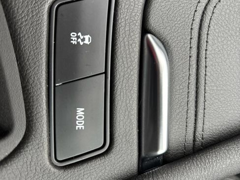 Used 2024 Cadillac XT6 Luxury w/ LPO, Floor Liner Package image 13