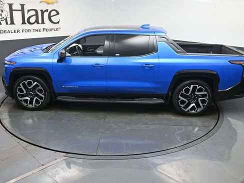 Used 2025 Chevrolet Silverado EV RST image 42