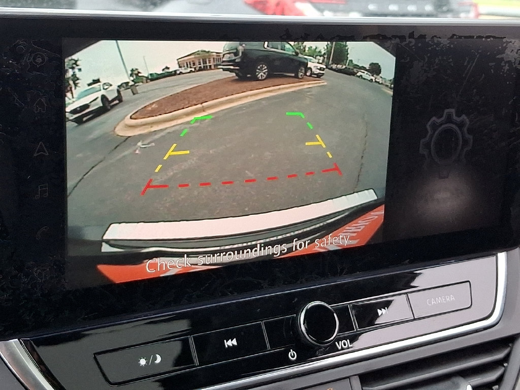 Used 2023 Nissan Altima 2.5 SV w/ SV Premium Package FWD image 19