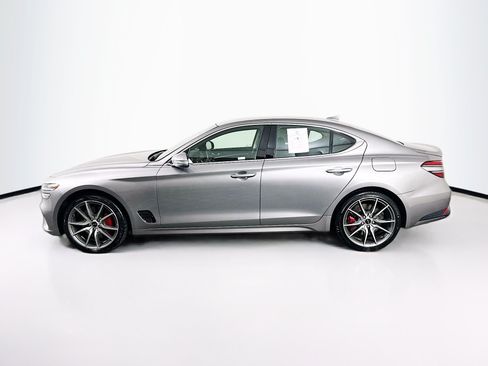 Used 2025 Genesis G70 2.5T RWD image 4