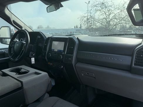Used 2022 Ford F250 XLT w/ XLT Premium Package image 23
